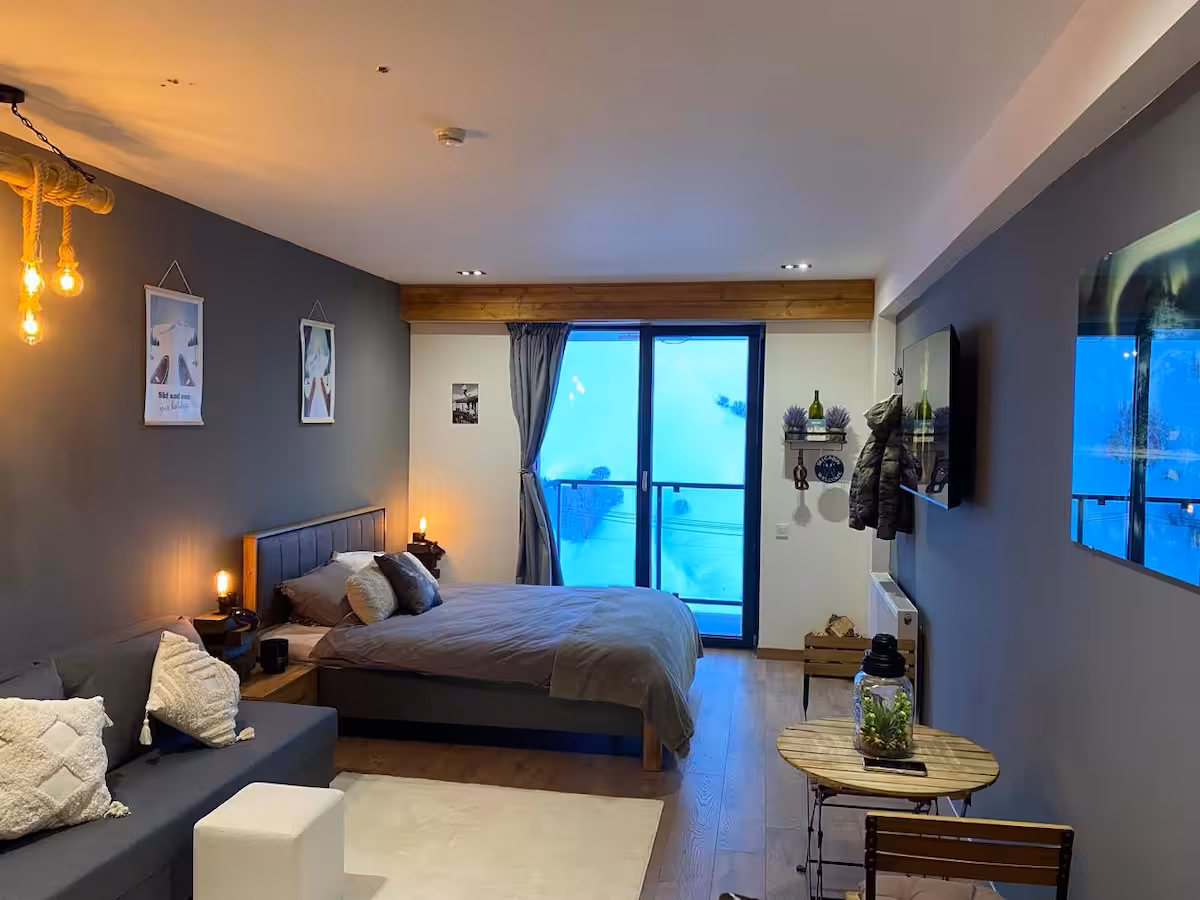 Mountain Apartment, Block F4