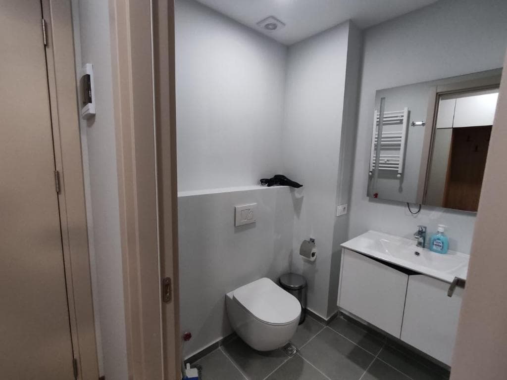 First-Floor Studio, Block F4 6